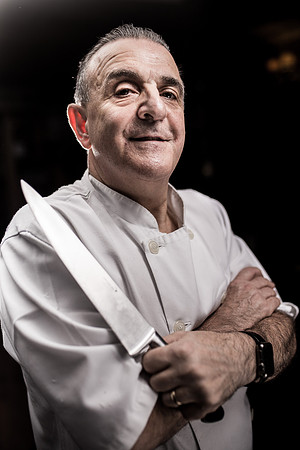 Douglas Lesi, Chef.