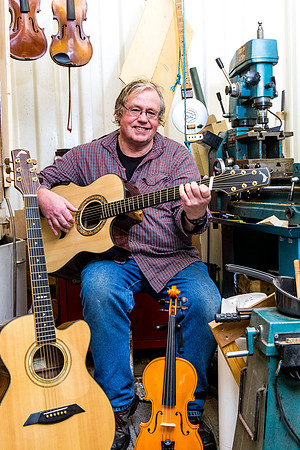 Mark Mitchell, Guitar man
